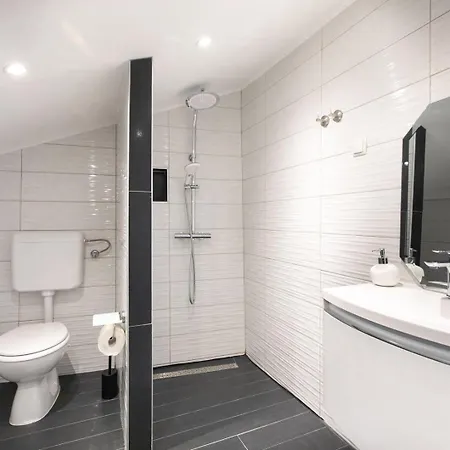 Feriehus House Ponte In The Old Part Of *