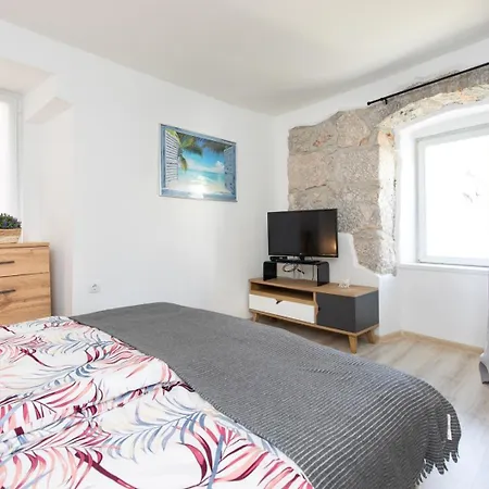 Feriehus House Ponte In The Old Part Of *