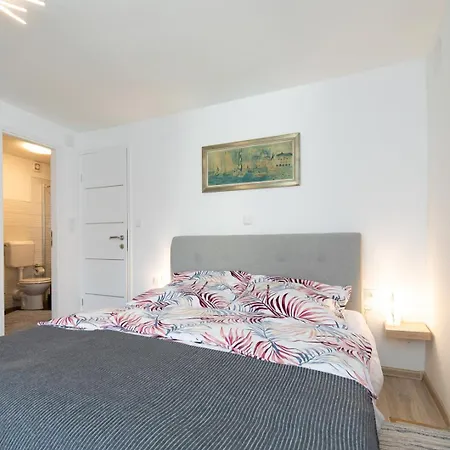 Feriehus House Ponte In The Old Part Of *