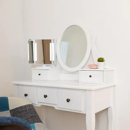 House Ponte In The Old Part Of *